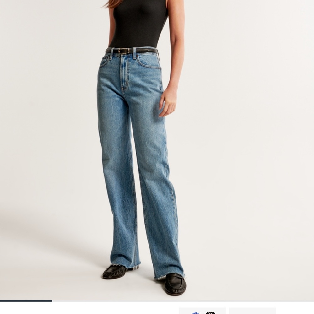 abercrombie & fitch High Rise 90s Relaxed Jean sz 6s / 28